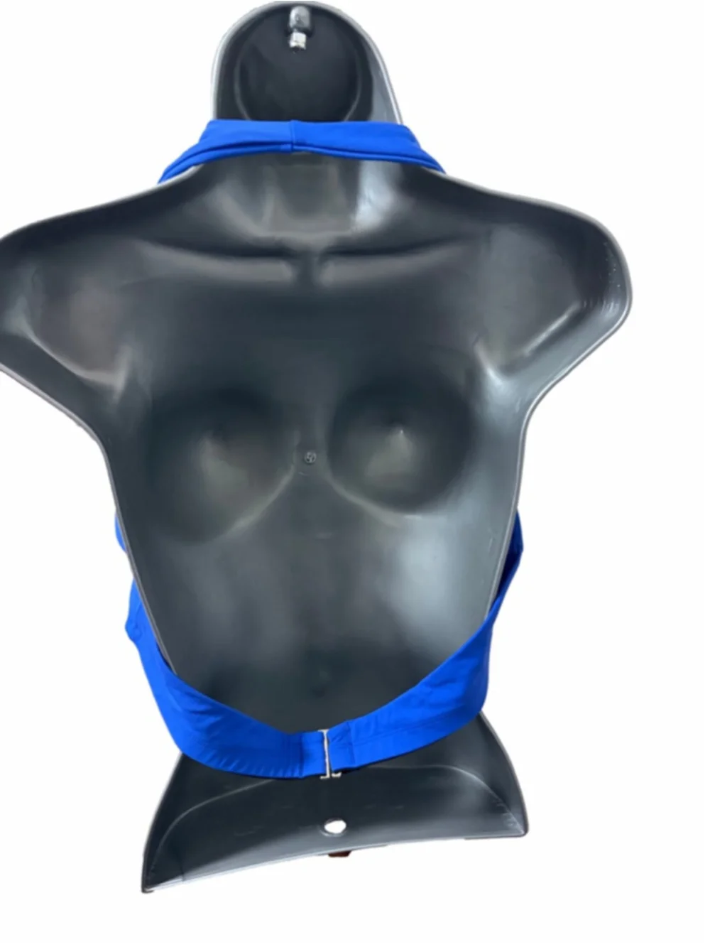NWT Halter Sports Bra with removable pads in XL